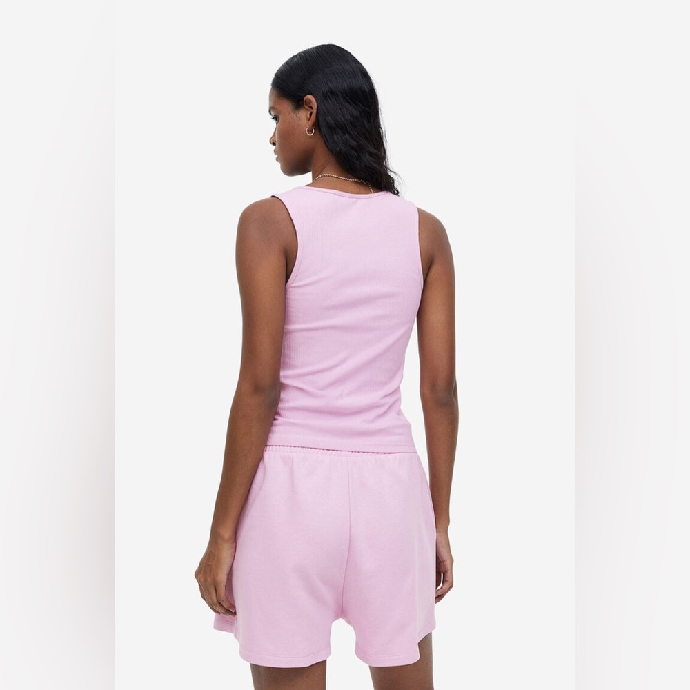 3/$10 H&M Divided Ribbed Tank Top - Picture 4 of 12